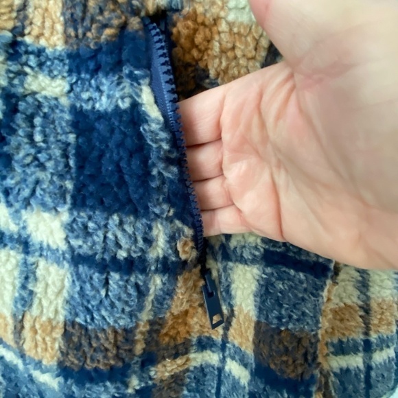 NWT Team Ltd. ladies blue plaid teddy zip jacket size small (fits more like a M) - Picture 5 of 13